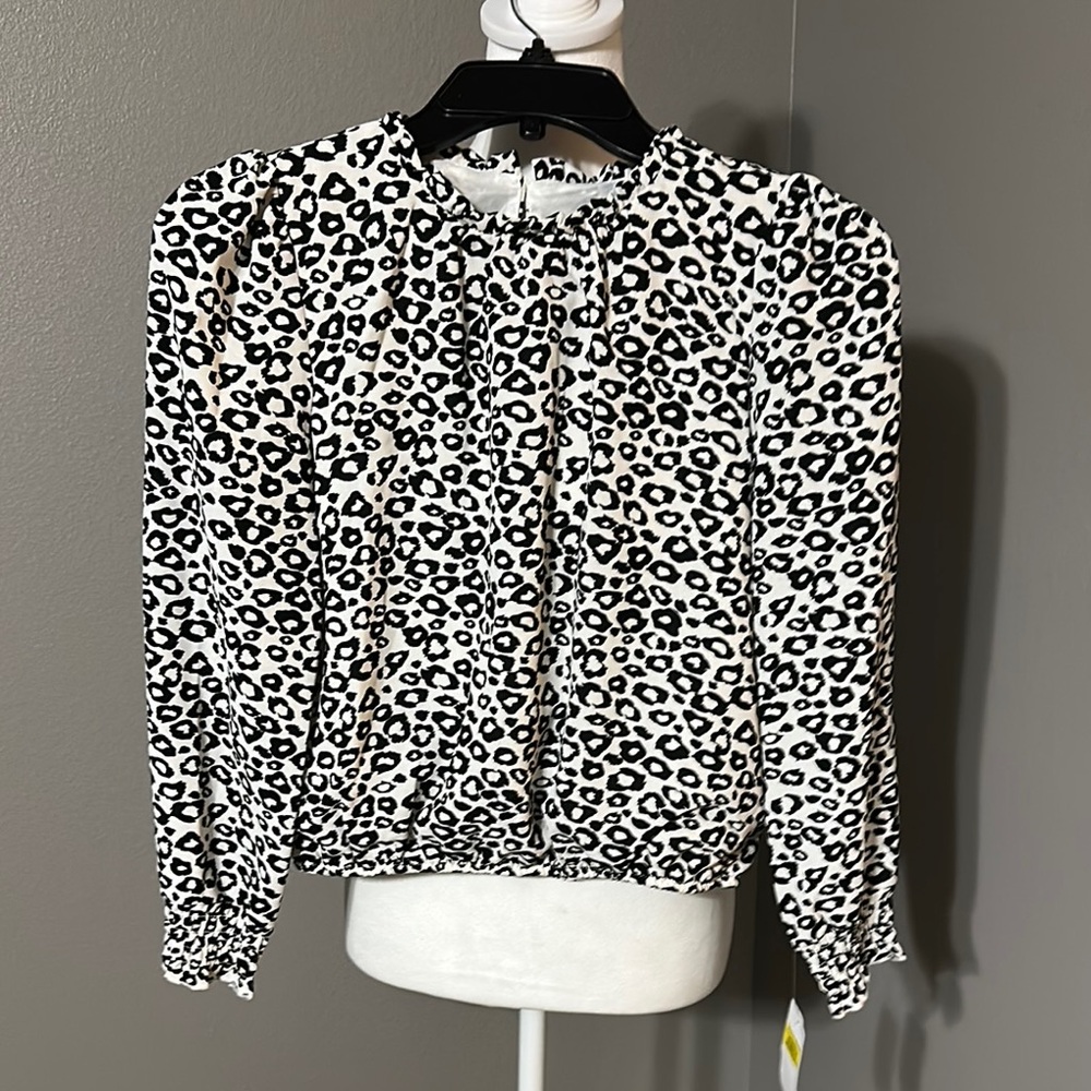 i.n. girl, size L (14) NWT, Chic Black and White Leopard Print Top.